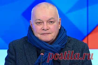 Киселев отреагировал на желание Украины внести его в еще один «черный список». Гендиректор МИА «Россия сегодня» Дмитрий Киселев отреагировал на желание Украины внести его в еще один «черный список» и назвал подобное решение смешным. Национальный совет Украины по вопросам телевидения и радиовещания предложил внести телеведущего в «Перечень лиц, создающих угрозу национальной безопасности».