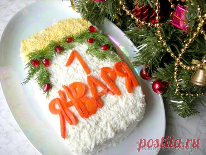 Новогодний салат «Календарь 2019» Наступает Новый год 2019, уже совсем скоро за праздничным столом соберутся все родные, близкие, друзья и каждая хозяйка хочет приготовить что-нибудь праздничное, чтобы украсить праздничный стол. Спешу...