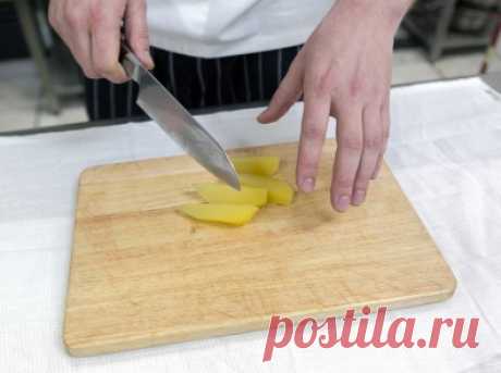Гарнир на скорую руку: картофель с сыром в микроволновке - МИР24 Гарнир на скорую руку: картофель с сыром в микроволновке