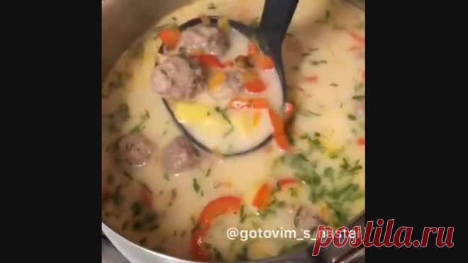 Дoмaшниe cъeдaют пoл кacтрюли зa рaз!