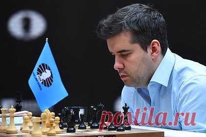 Российских шахматистов наказали за договорную ничью на чемпионате мира. Российских шахматистов Даниила Дубова и Яна Непомнящего наказали за договорную ничью на чемпионате мира (ЧМ) по рапиду и блицу, проходящем в Самарканде. Главный арбитр турнира присудил спортсменам по ноль очков. Причиной стало то, что они сделали несколько ходов только конем и согласились на ничью.