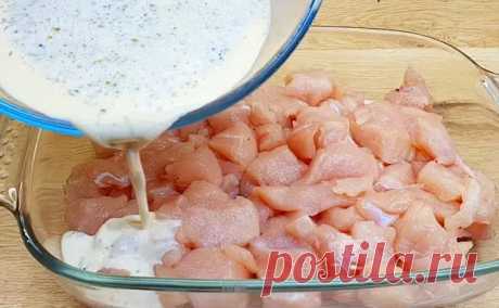 Куриная грудка под сливками. Готовить просто, а по сочности не уступает мясу по-французски - Steak Lovers - Медиаплатформа МирТесен