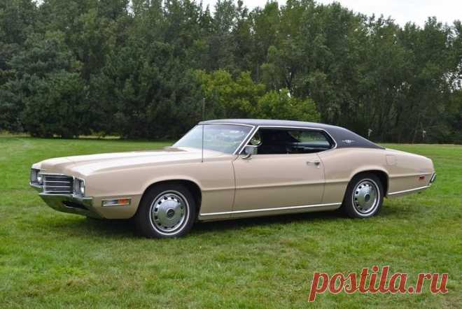 Ford : Thunderbird Standard