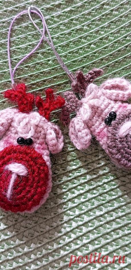 PDF Подвеска крючком. FREE crochet pattern; Аmigurumi animal patterns. Амигуруми схемы и описания на русском. Вязаные игрушки и поделки своими руками #amimore - подвеска в виде оленя, маленький оленёнок, лось, брошь, ёлочная игрушка. Amigurumi doll pattern free; amigurumi patterns; amigurumi crochet; amigurumi crochet patterns; amigurumi patterns free; amigurumi today.