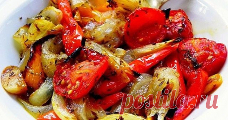 Овощи, запечённые в маринаде,фантастически вкусно!
Получаются они просто божественно вкусными.