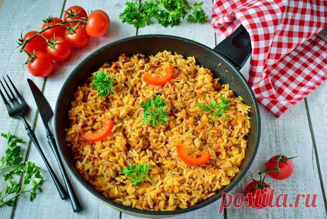 Рис с фаршем и томатной пастой на сковороде рецепт с фото пошагово - 1000.menu