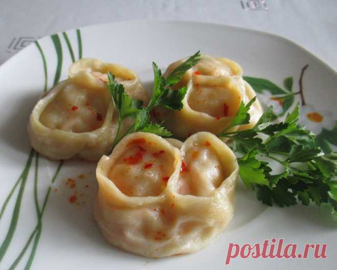 Манты с курицей и морковью