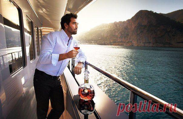 Лидер действует открыто, босс -  за закрытыми дверьми. Лидер ведет за собой, а босс управляет / Основы бизнеса