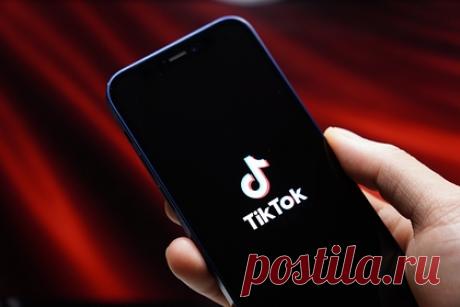 TikTok пригрозили новым штрафом. Компании TikTok пригрозили новым административным штрафом в размере до четырех миллионов рублей за неудаление запрещенного контента, содержащего пропаганду сексуальных нетрадиционных ценностей, а также искажение традиционных сексуальных ценностей, видеоролики с тематикой ЛГБТ.