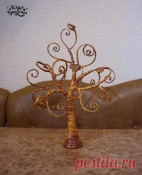 Сказочное деревце из газетных трубочек) / Рукоделие