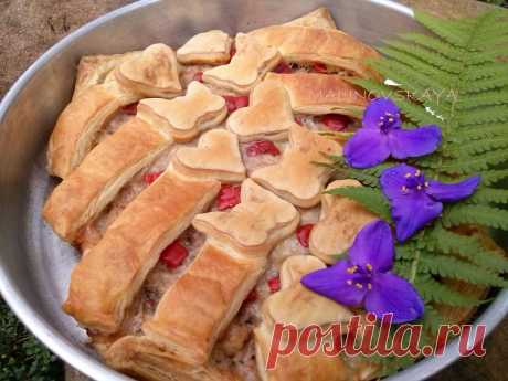 Слоенный пирог с мясом и орехами!