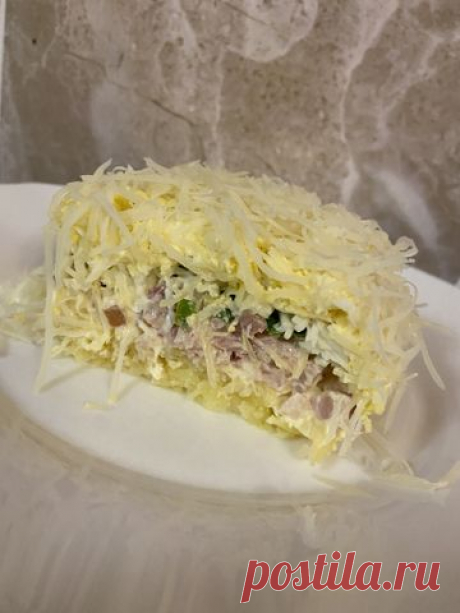 Салат «Нежный» с копченой курицей – пошаговый рецепт приготовления с фото Такой нежнейший салат из копченого мяса прекрасно подойдёт для праздничного стола.