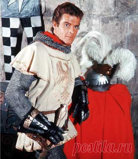 Роджер Мур (Roger Moore)
- 14 октября, 1927 • 23 мая 2017