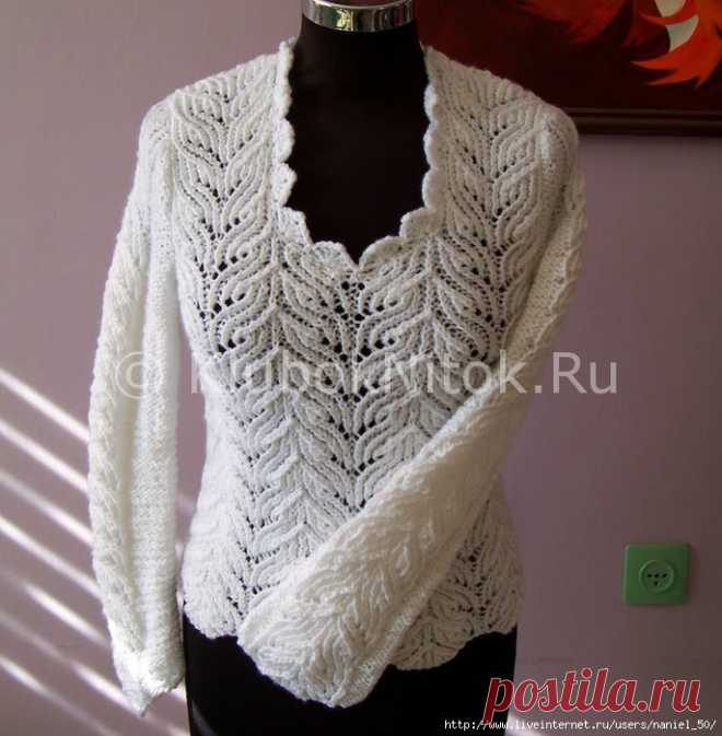 Кружевной пуловер белого цвета