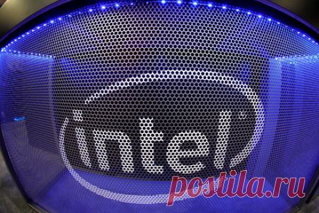 Intel и AMD приостановили поставки в Россию. Крупнейшие американские производители процессоров Intel и AMD официально приостановили поставки своей продукции в Россию.