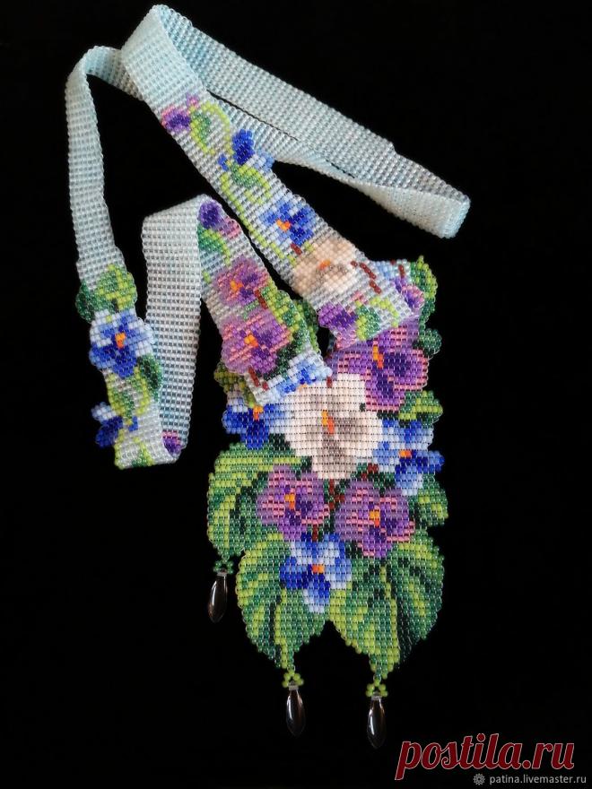 Гердан Фиалки – купить онлайн на Ярмарке Мастеров – SEUUIRU | Герданы, Великий Новгород Гердан Фиалки в интернет-магазине на Ярмарке Мастеров. Маленький кусочек лета.

Гердан сплетён в технике ручного ткачества, каждая бисеринка прошита отдельно.
Полотно мягкое, как ткань.

Длина гердана - 50 см, поясок 23 см, ширина медальона - 7 см, вес - 57 грамм.
Авторская схема Марии Астафьевой.