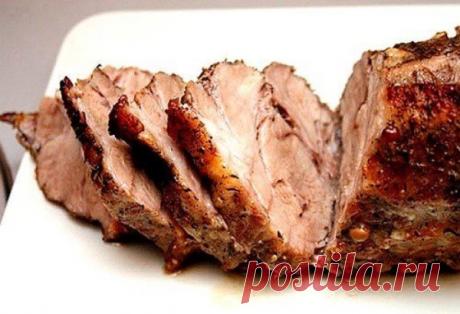 Запеченная в горчице свинина | ДОМАШНИЕ РЕЦЕПТЫ Продукты: 1. Свинина - 500 гр. 2. Чеснок - 4-5 зубчиков 3. Горчица - 2 ст. ложки 4. Соль, перец.