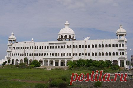 20110515065536887_Sathyabama_Institute_of_Science_and_Technology.jpeg (450×300)