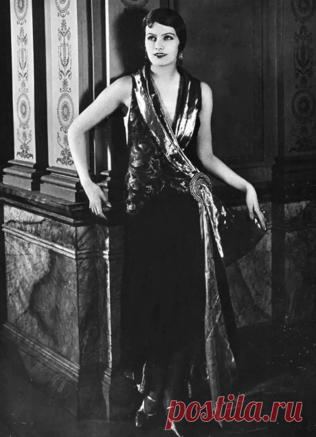 Грета Гарбо в роли Елены из фильма «Соблазнительница» 1926 года.