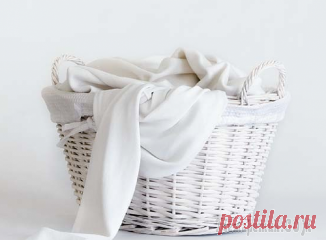 Как удалить пятна пота с одежды средствами, которые найдутся на кухне Многие любят носить белую одежду. Однако при взаимодействии антиперсперанта и пота она может легко потерять свой привлекательный вид из-за желтых пятен на подмышках или в области шеи. Да и на цветных ...