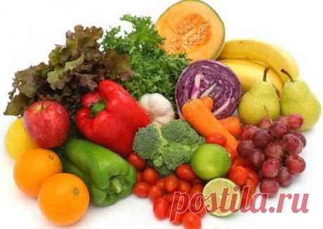 КАК ВЛИЯЕТ ЦВЕТ ПИЩИ НА БОЛЕЗНИ

1. Продукты белого цвета — молоко и молочные продукты, рис, чеснок, белокочанная капуста — успокаивают, снимают раздражительность и выводят через почки токсичные вещества.

2. Зеленые продукты (брокколи, листовые салаты, зеленый горошек, зеленый перец) положительно влияют на мозговую деятельность, снимают нервное напряжение. Хлорофилл, который производится в зеленых растениях под воздействием солнечной энергии, стимулирует образование полез...