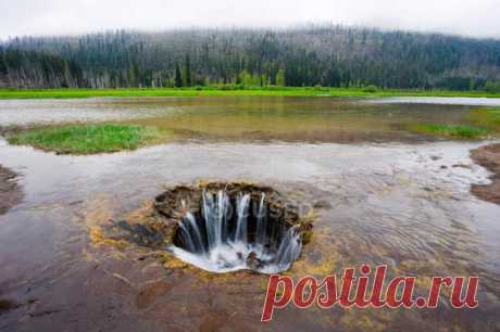 10 самых шокирующих озер в мире