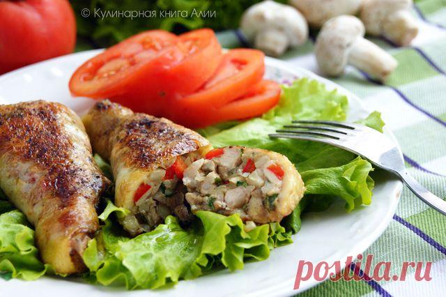 Куриные голени, фаршированные шампиньонами.