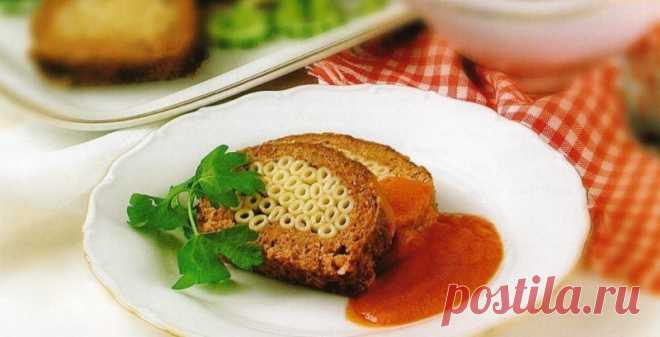 Мясной рулет с макаронами