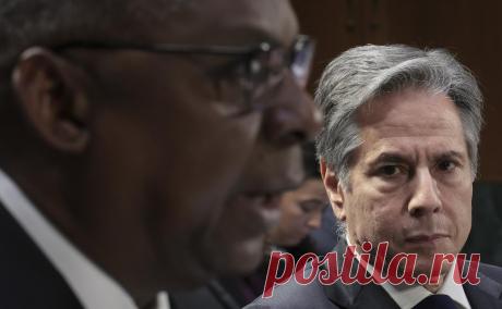 Politico объяснил расхождения Госдепа и Пентагона по оружию для Украины. Госдепартамент ищет возможности в снабжении ВСУ оружием, а Пентагон обращает внимание на риски, пояснили в Белом доме. WP называла госсекретаря Блинкена «главной силой» в вопросе поставок. Кремль критикует военную помощь Украине