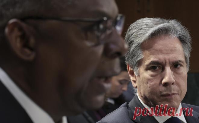 Politico объяснил расхождения Госдепа и Пентагона по оружию для Украины. Госдепартамент ищет возможности в снабжении ВСУ оружием, а Пентагон обращает внимание на риски, пояснили в Белом доме. WP называла госсекретаря Блинкена «главной силой» в вопросе поставок. Кремль критикует военную помощь Украине