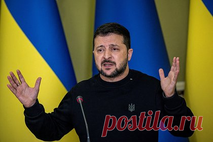Украине предрекли крах из-за действий Зеленского. Американский предприниматель Дэвид Сакс заявил, что отказ президента Украины Владимира Зеленского принимать реальность может привести страну к краху. «Я считаю, что если Зеленский будет продолжать свою нереалистичную стратегию, то существует довольно серьезная угроза полного краха Украины», — сказал он.