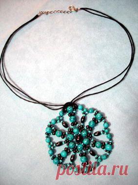 Медальон | biser.info - всё о бисере и бисерном творчестве