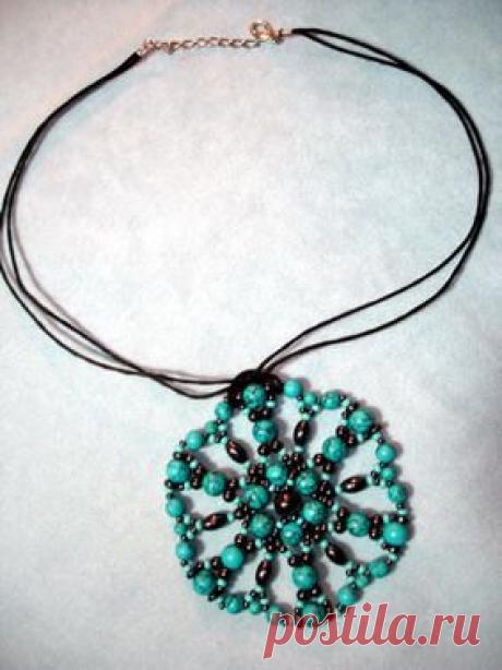 Медальон | biser.info - всё о бисере и бисерном творчестве