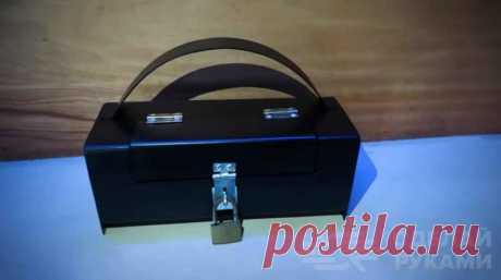 Классная коробочка-шкатулка из куска пластиковой трубы После монтажа канализации или водосточной системы часто остаются небольшие обрезки пластиковых труб большого диаметра.Многие не знают, куда их можно