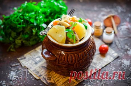 Мясо в горшочках с картошкой в духовке Как быстро и вкусно приготовить мясо в горшочках с картошкой в духовке пять простых пошаговых рецептов с фото на любой вкус
