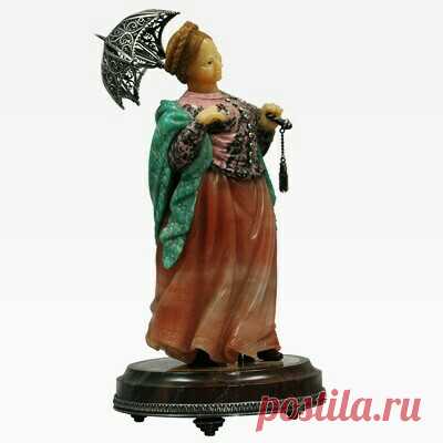 Дама с зонтиком.Кварцит,родонит,амазонит,кремень,яшма,серебро