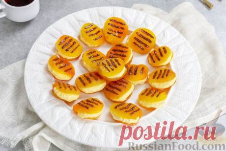 Рецепт: Курага, фаршированная творогом, запечённая в духовке на RussianFood.com