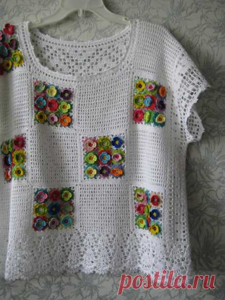 White crochet top with voluminous multi-colored flowers. Ready | Etsy