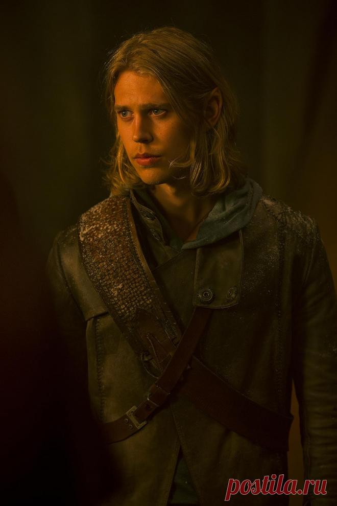 Остин Батлер