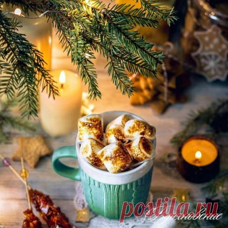 Пусть у каждого эта зима будет сказочно прекрасна... Пусть она будет пахнуть шоколадом, звучать скрипкой, греться теплым пледом, чашкой чая, хорошими фильмами, книгами и приятными встречами.