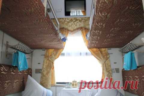 Бдительные граждане 
У игрушечного мамонта оказался разорван зад. Почти не видно. Густая рыжая шерсть, а под ней шов разошелся, и поролон лезет. Обнаружил я это только в вагоне. Завтра мамонта ребенку вручать, а у зверя …