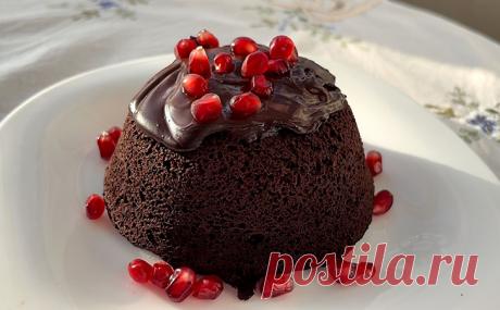 Моментальный десерт без хлопот с выпечкой: шоколадный брауни ровно за 3 минуты в микроволновке