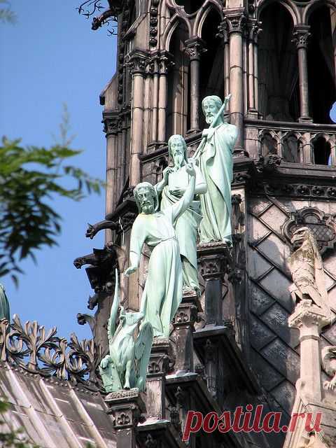 Notre Dame Cathedral , Paris   |  Pinterest