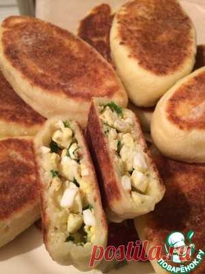 Жареные творожные пирожки с луком и яйцом - кулинарный рецепт