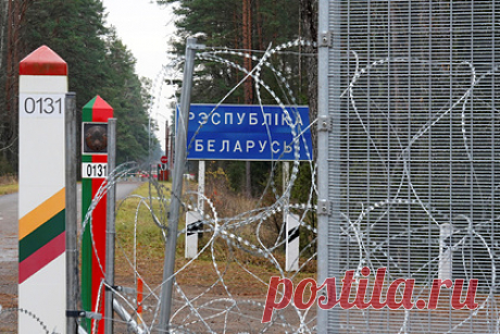 Белоруссия обвинила Литву в агрессии и цинизме. МИД Белоруссии обвинил власти Литвы в агрессии, цинизме и нарушении международного права. «Речь идет о целенаправленной попытке блокады: заблокировано воздушное сообщение, ограничено сухопутное, сейчас подбираются к железнодорожному. Что это, если не акт враждебности и агрессии?» — сказал представитель МИД.