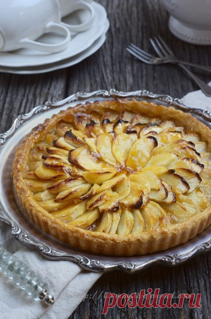 French Apple Tart-яблочный пирог