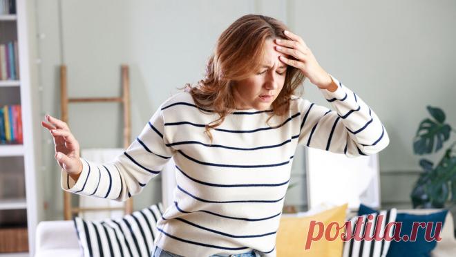 Врач назвал скрытую и неожиданную причину мигрени. Мигрень — третье по распространенности заболевание в мире; в России от нее страдает около 17% населения. Она проявляется приступами сильной головной боли, которые нередко становятся хроническими. О возможных причинах мигрени ...