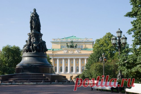 Легенды Екатерининского сквера