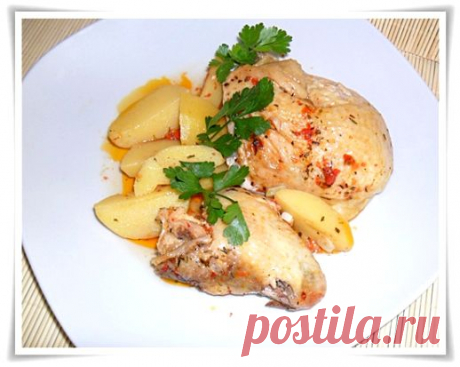 Цыпленок в белом вине. Это вкуснейшее куриное мясо очень легко приготовить:  сложите в форму для выпекания все ингредиенты, а дальше – готовит ваша духовка.