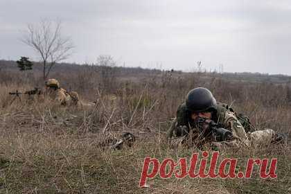 Рогов заявил об изменении линии обороны ВСУ в Запорожье. Вооруженные силы Украины (ВСУ) в Запорожской области создали новые линии обороны после продвижения российских войск, заявил глава движения «Мы вместе с Россией» Владимир Рогов. По его словам, основными направлениями на город Запорожье являются населенные пункты Орехов и Гуляйполе.